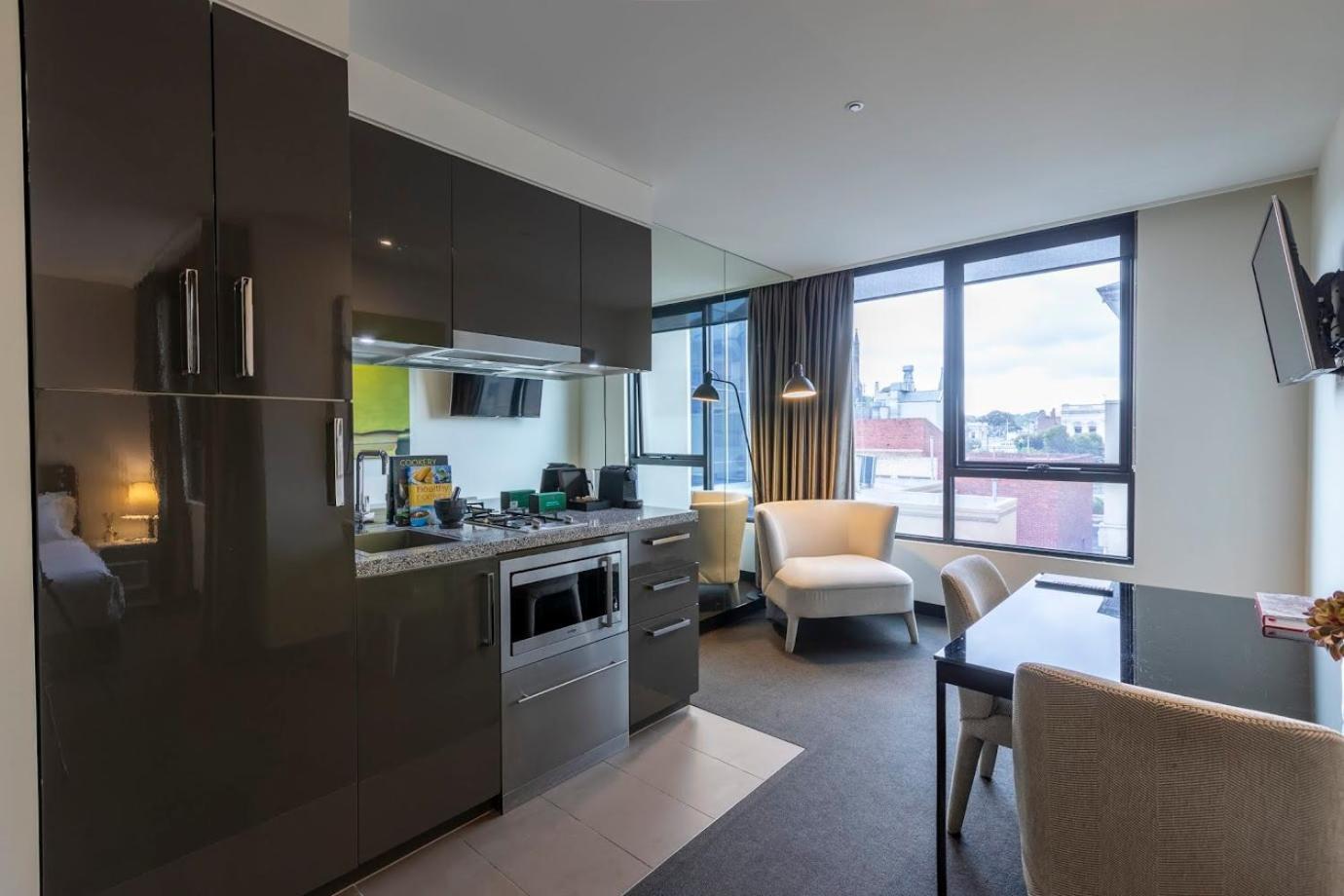 Corporate Living Hawthorn