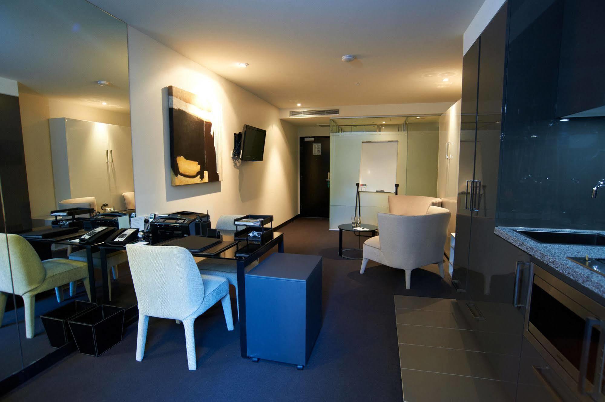 Corporate Living Aparthotel